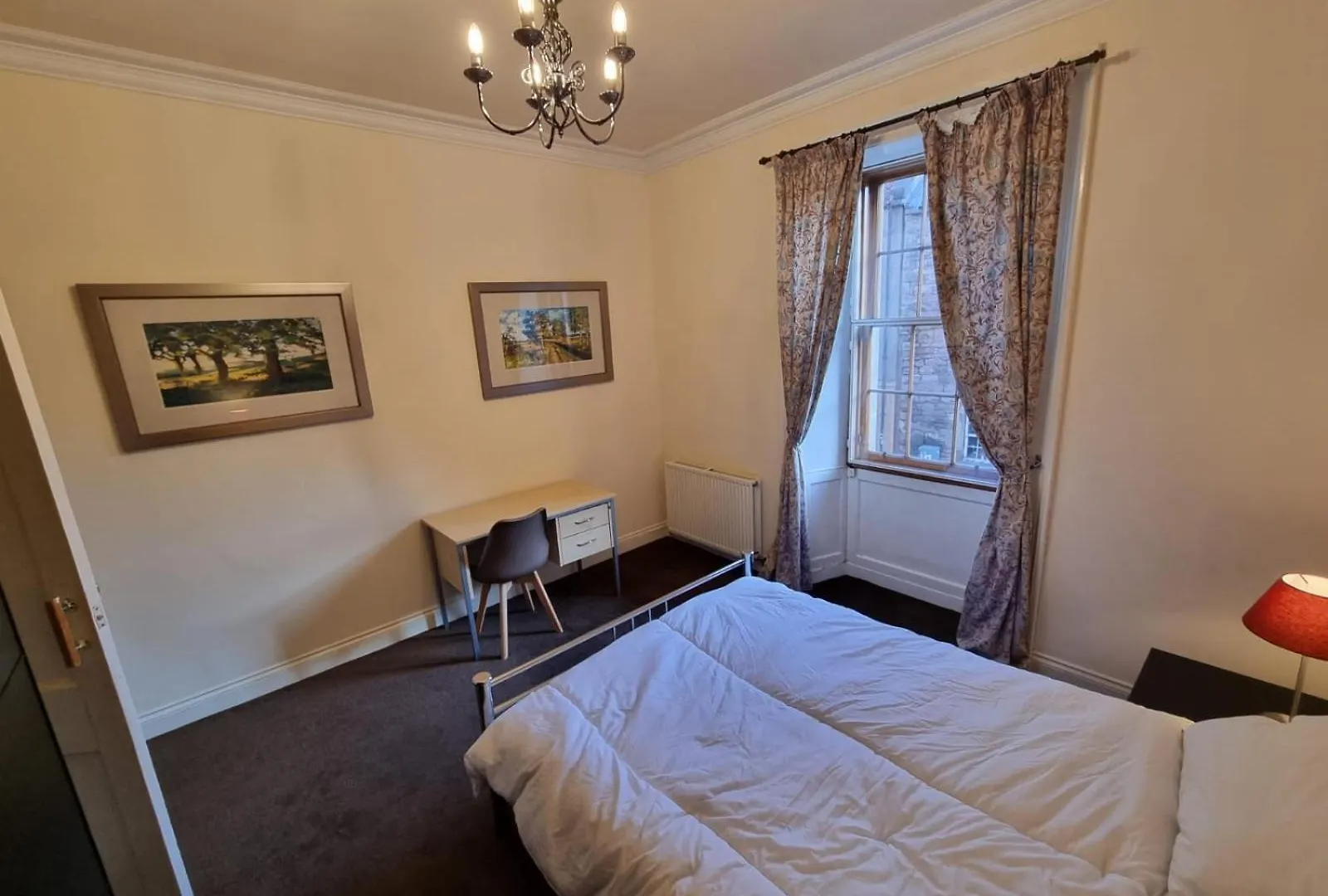 Central 10 Min Walk 2 Royal Mile 爱丁堡 公寓